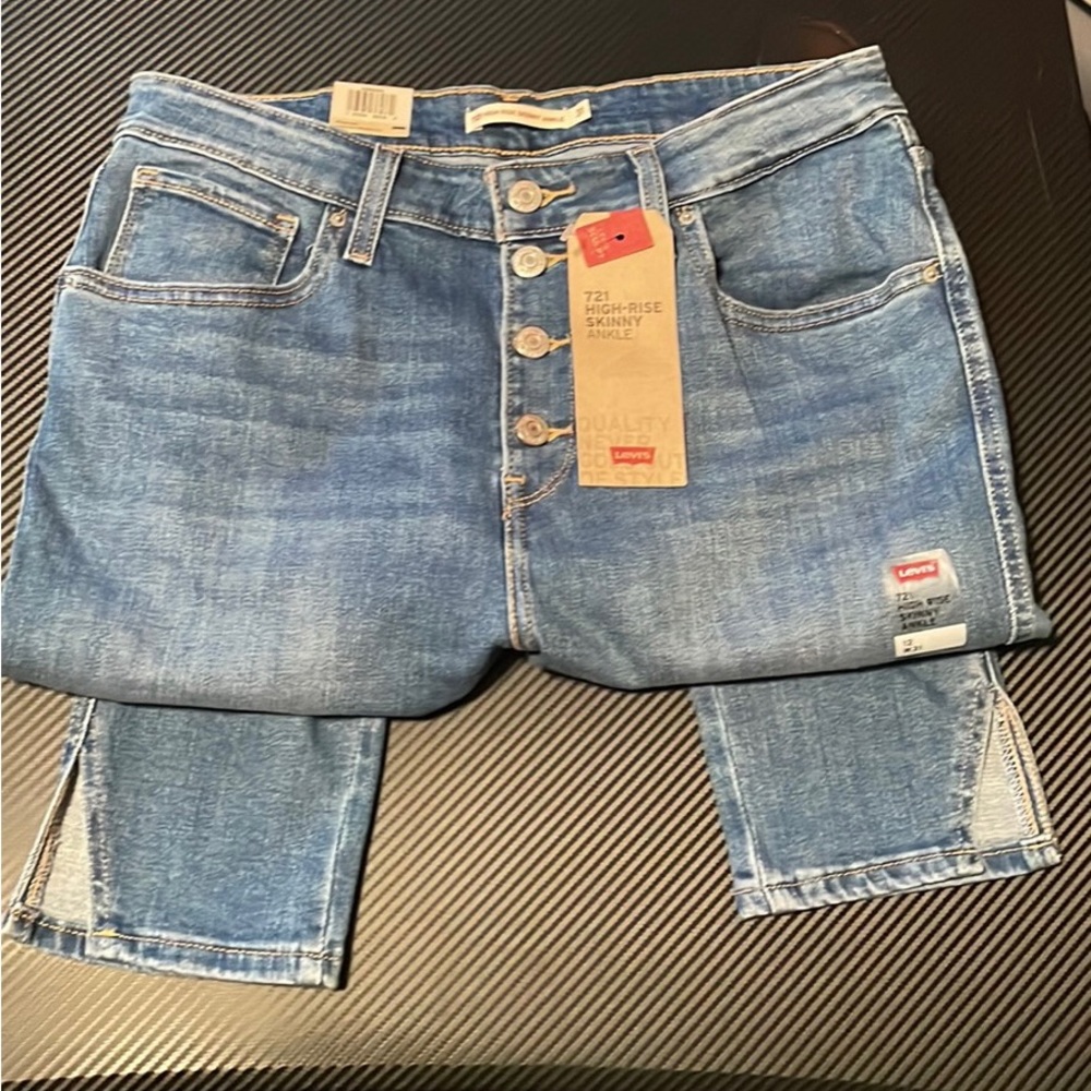NWT Levi’s 721: High Waist